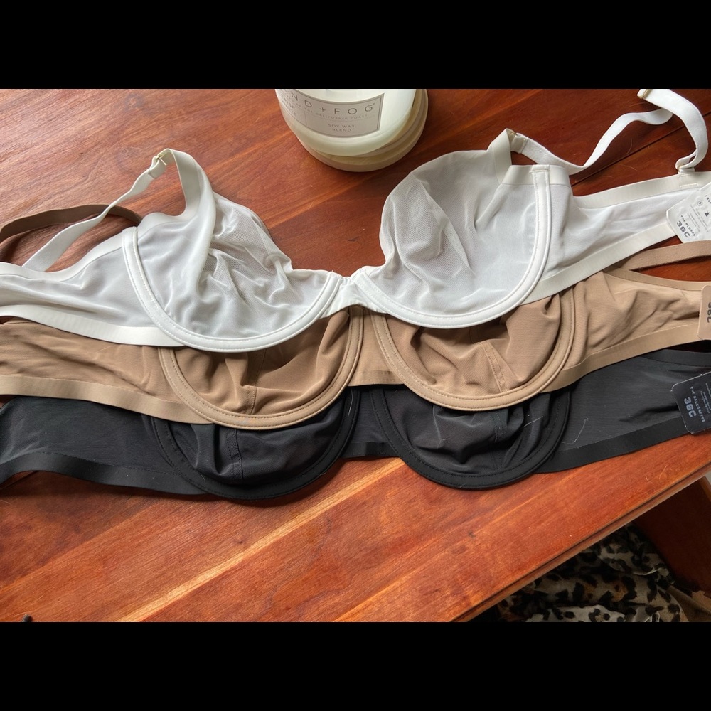Cuup - 2 bralette and 1 salt plunge 36C